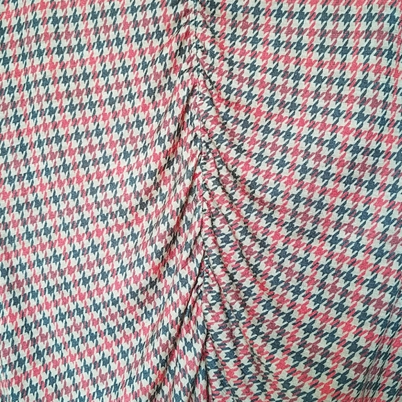 Hugo Boss Top - Picture 5 of 6